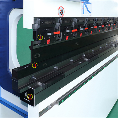 Cnc hydraulische plaatbuigmachine persrem werktuigmachines apparatuur TAM-130/2500