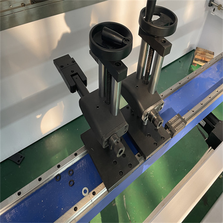 TMT Bar DIA 4-8 mm CNC Automatische wapening Stijgbeugelbuigmachine / stalen hoepelbuigmachine