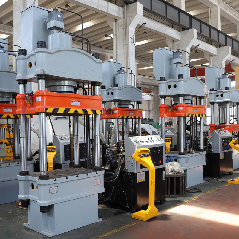 630 ton mangat behandelt vier koloms hydraulische persmachine 2