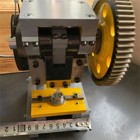 kleine 10 ton -100 ton c crank power press mechanische pers ponsmachine;