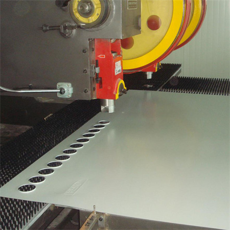 Automatische hoogwaardige roestvrijstalen ijzeren aluminium deurscharnier power press ponsmachine;