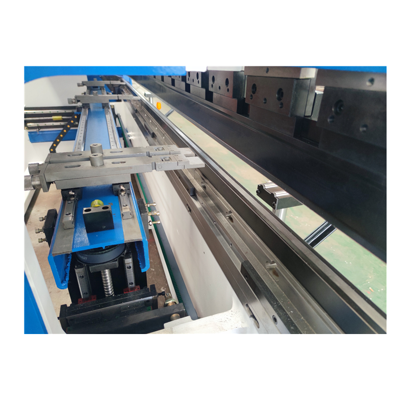 Hydraulische afkantpers van 130t / 3200 mm 4 + 1 as Delem Da53t Cnc-persrem