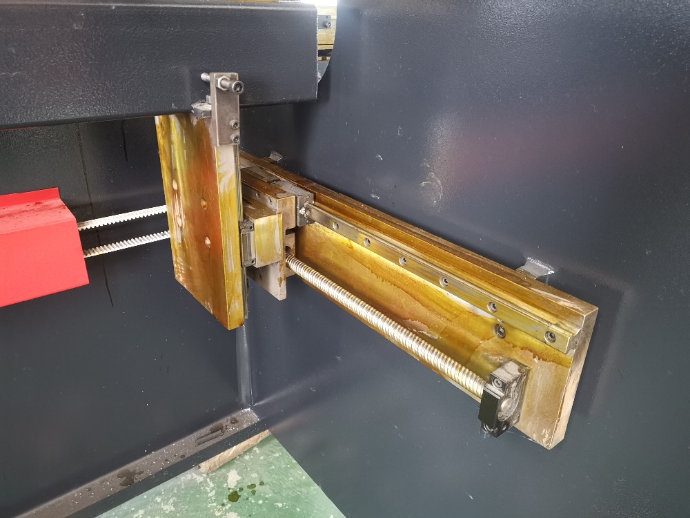 Hydraulische RVS Wc67y/k-300/6000 Mold Crowning Press Brake