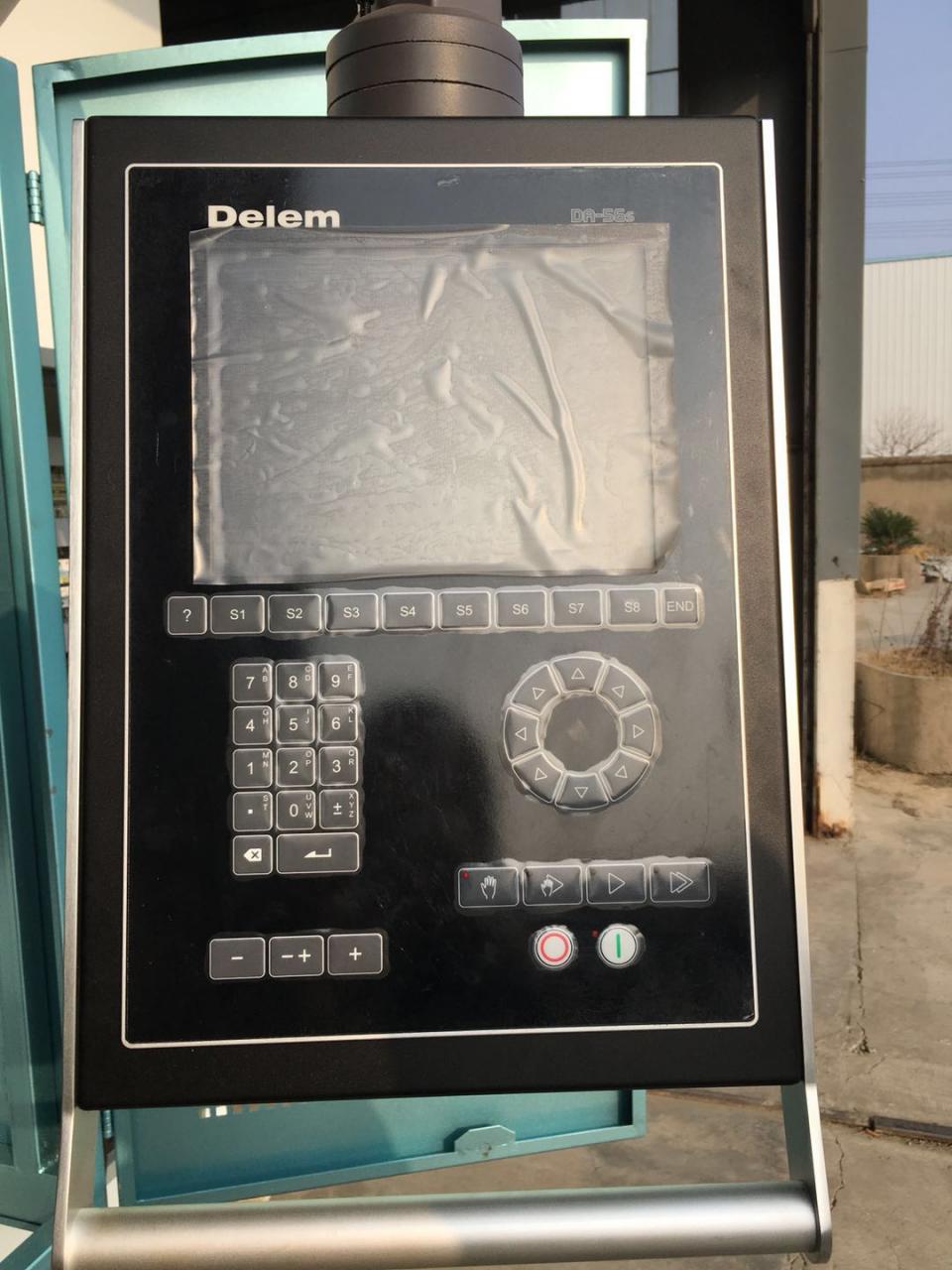 Hydraulische RVS Wc67y/k-300/6000 Mold Crowning Press Brake